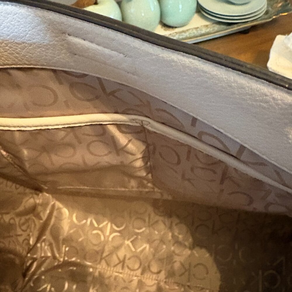 NWT Calvin Klein Renya Two-Toned Handle Tote/Shoulder Bag. - Picture 9 of 12